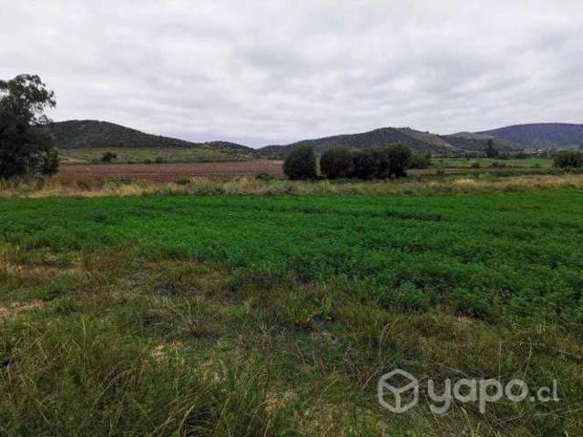 Parcela 1.2 ha. en condominio cerrado. Melipilla Huechun.