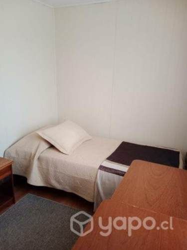 Arriendo pieza a estudiante mujer
