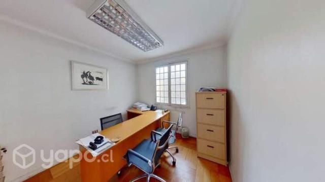 Oficina Los LeonesSuecia Providencia