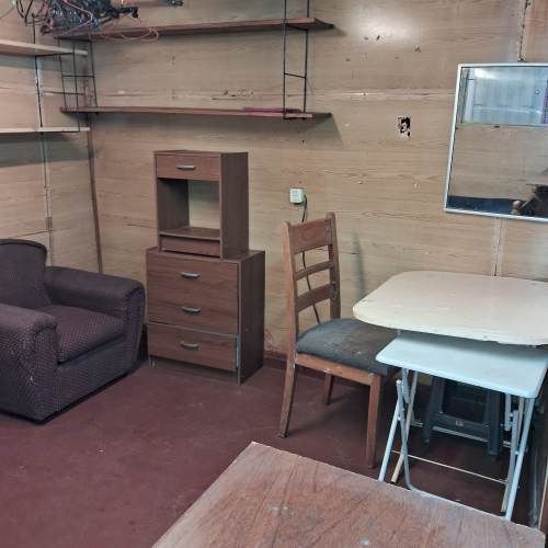 PIEZA SEMI AMOBLADA sector MALL PLAZA VESPUCIO