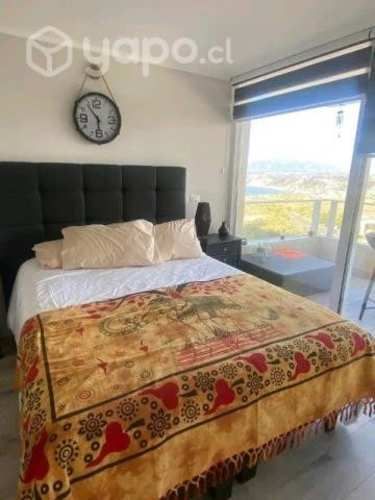 Amplio y luminoso departamento recién remodelado