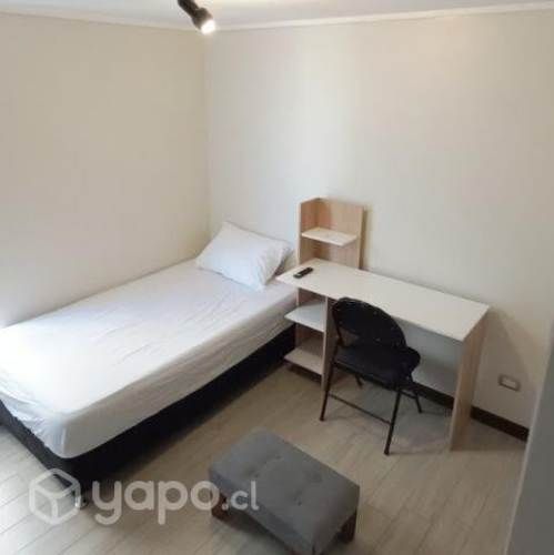 Arriendo habitacion amoblada