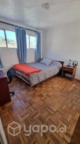 Arriendo amplia pieza en miraflores bajo viña