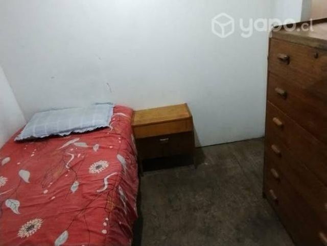 Pieza amoblada con gastos comunes incluido