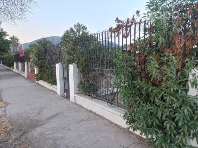 Dos casas solidas en terreno de 1.100 M2