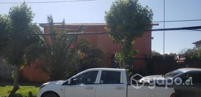 Amplia Casa Comuna El Bosque