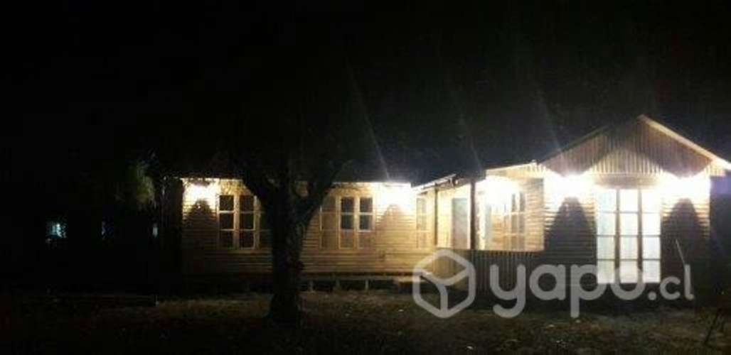 Se arrienda casa tipo cabaña