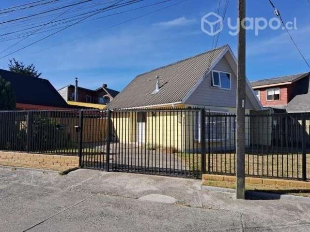 Se vende casa esquina, excelente ubicación