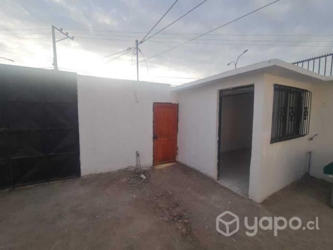 Vendo casa material solido