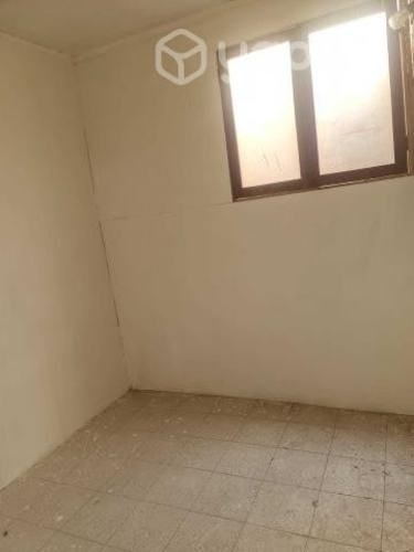 Vendo casa material solido