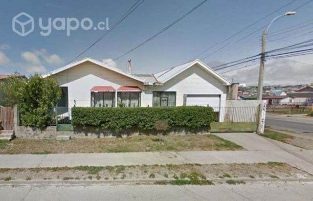 Amplia casa en Punta Areas