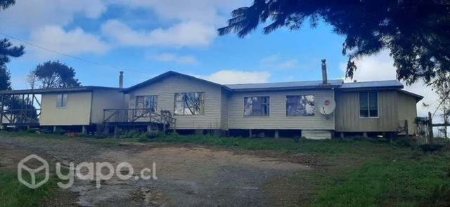 Se vende terreno con casa