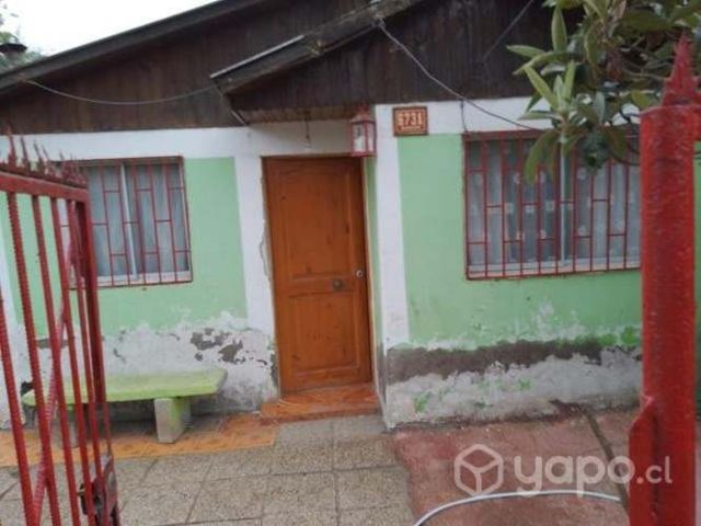 Terreno con 2 casas en interior