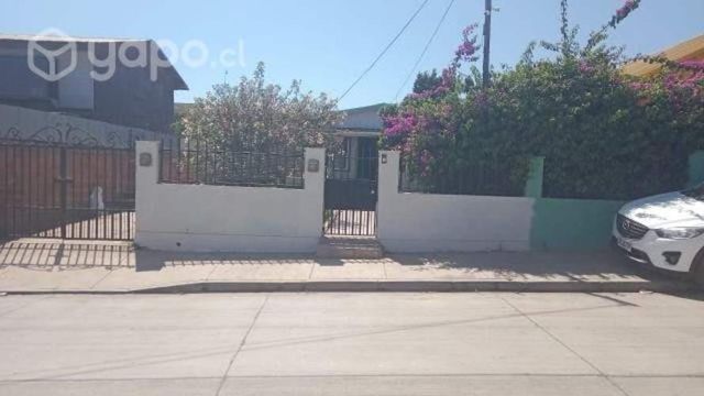 Casa sólida, con dependencias y pozo 450 mts 2