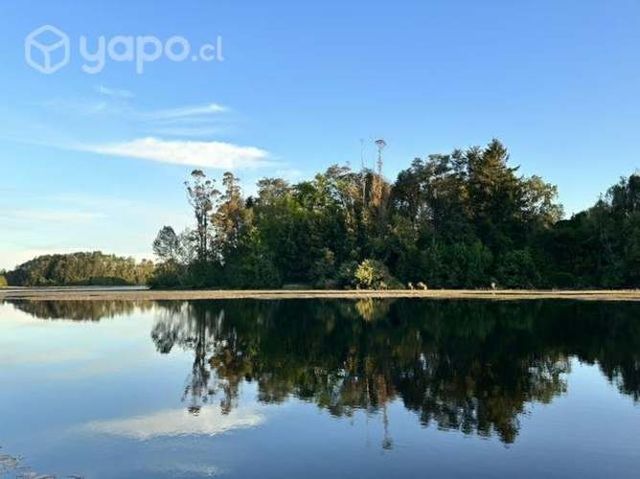 Preciosa parcela en condominio con bajada a río