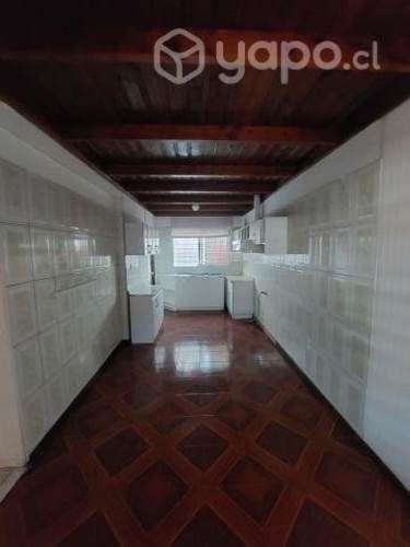 Arriendo Casa 2D1B
