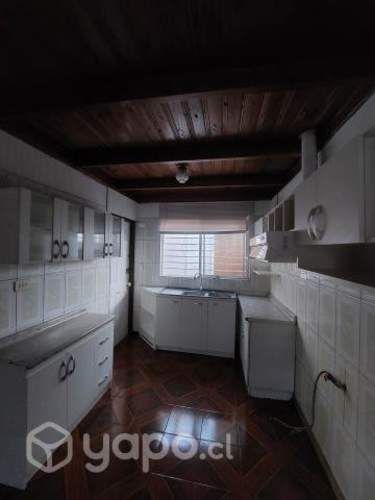 Arriendo Casa 2D1B