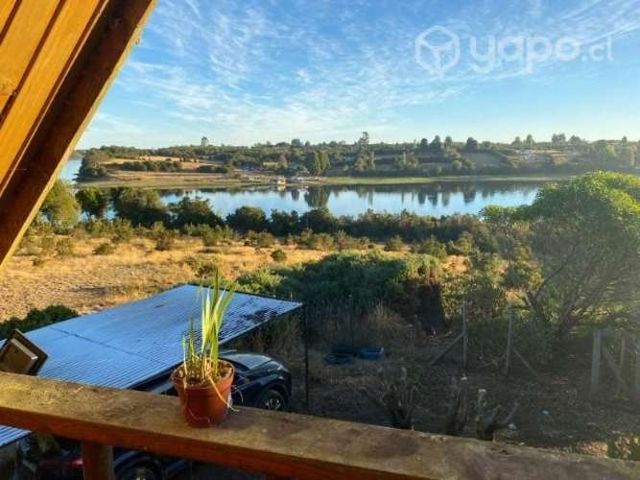 Venta de terreno de 1 hectarea con cabaña y vista