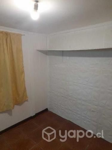 Pieza baño independiente Metro ecuador