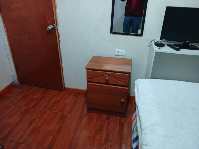 Pieza amoblada para dama o caballero