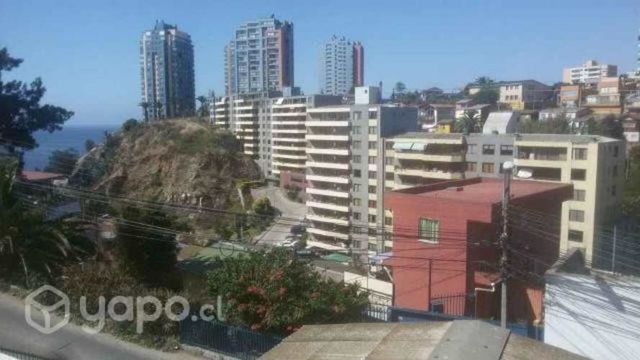 Se arrienda habitacion amoblada a estud Univers,