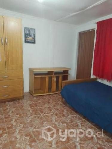 Pieza , entrada y baño personal, Macul