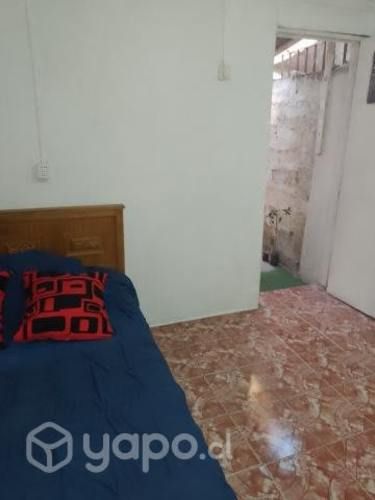 Pieza , entrada y baño personal, Macul