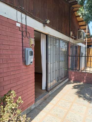 VENTA SIN COMISION Casa 3d Av. Gabriela, metro Sótero del Río