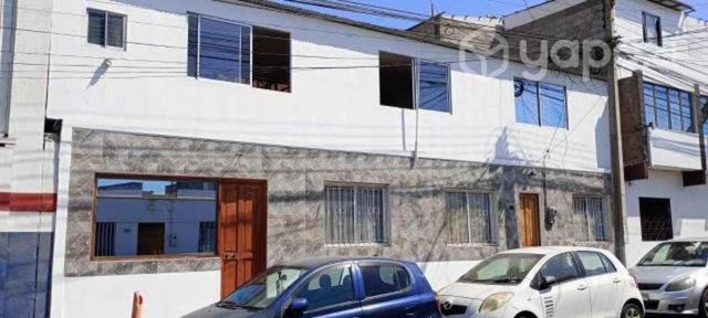 Casa 2 pisos centro arica