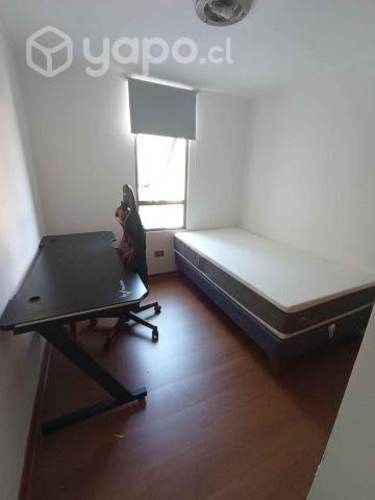 Pieza con baño privado en Portales