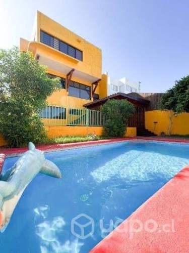 Venta Casa Habitacional o Comercial - Avenida Francisco Bilbao - 393m2