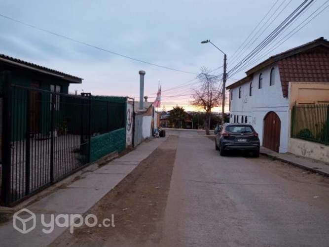 VENTA - Casa en Av.Cuatro Esquina y los Perales - LA SERENA
