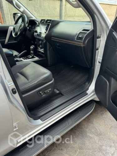Toyota land cruiser prado 2021
