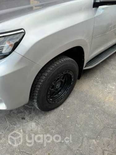 Toyota land cruiser prado 2021
