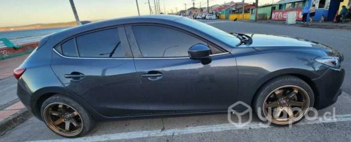 Mazda 3 sport 2015