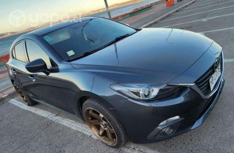 Mazda 3 sport 2015