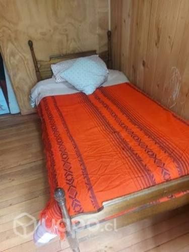 Pieza con pensión estudiantes