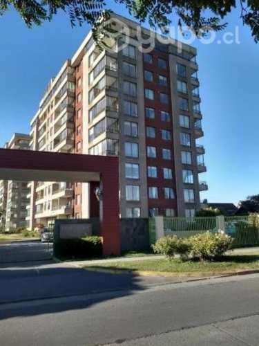 Penhouse 140 Mtrs. 2 estacionamientos. Avenida Las Rozas, H. Familiares