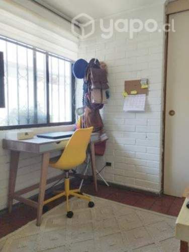 Arriendo de Pieza en Condominio