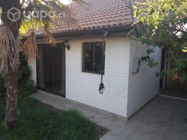 Casona 2 pisos 156m2 barrio cerrado en Macul