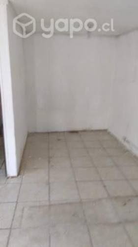 Pieza con baño y cocina