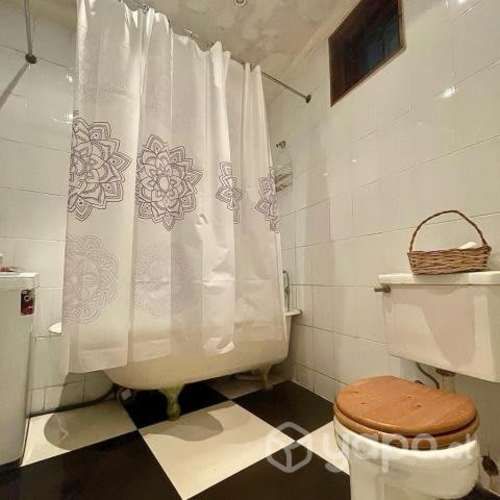 Se arrienda estudio central