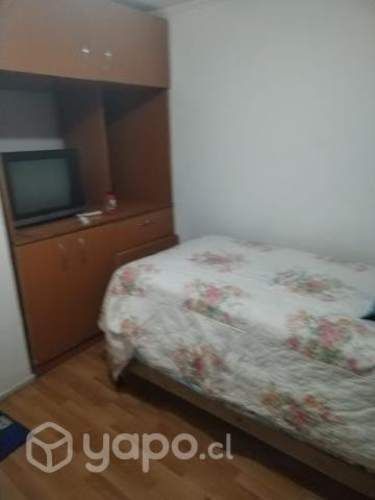 Arriendo pieza amoblada