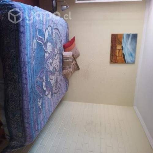 Arriendo linda pieza a mujer