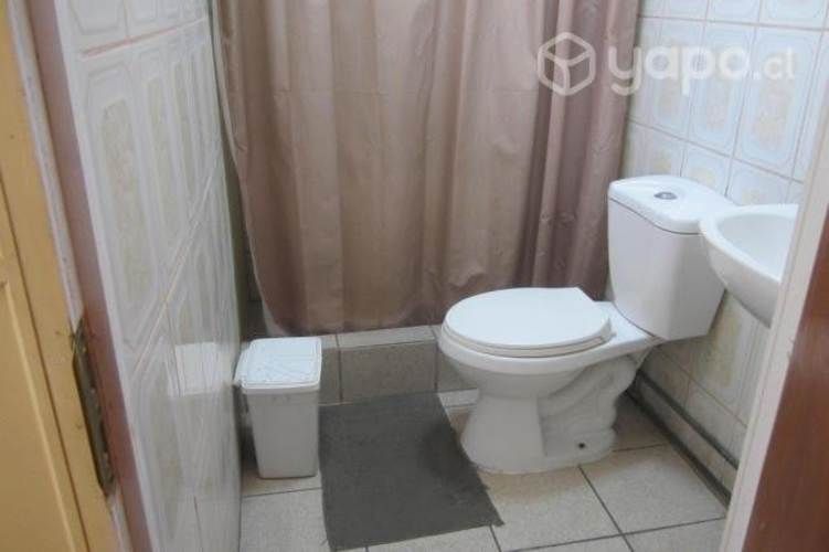 Pieza en calama solo varones