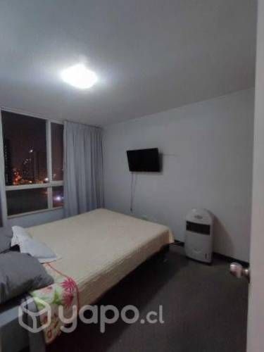 Arriendo depto pequeño y central