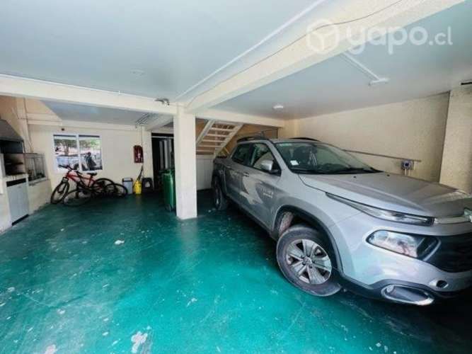 Casa 3 niveles con 2 departamentos independientes