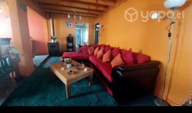 Se vende casa con Almacén operativo