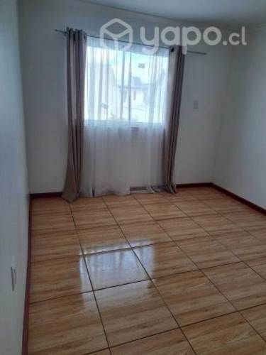 Arriendo amplias piezas a Universitarias, UA, UST