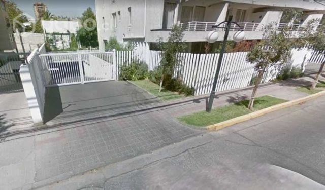 Estacionamiento Plaza Ñuñoa y Metro Chile España